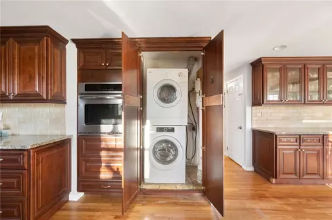 64 Natick Ave, Warwick, RI 02886 photo 8