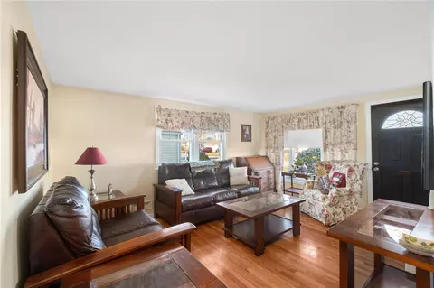 64 Natick Ave, Warwick, RI 02886 photo 18
