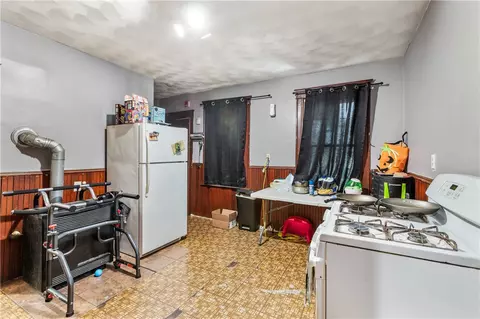 45 Read Ave, Woonsocket, RI 02895 photo 26