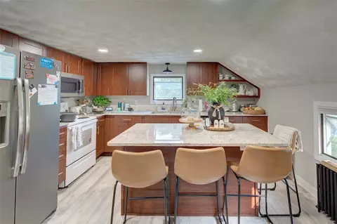 1495 Old Louisquisset Pike, Lincoln, RI 02865