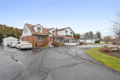 1041 Atwood Ave, Johnston, RI 02919