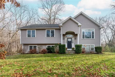 184 Heritage Dr, East Greenwich, RI 02818