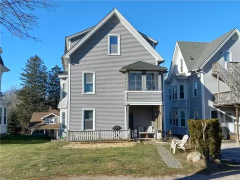 22 Spring St, Westerly, RI 02891 photo 4