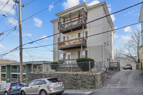 10 Division St, Lincoln, RI 02838