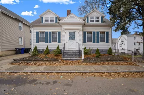 33 South St, Pawtucket, RI 02860