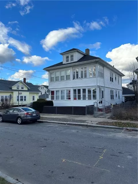 49 Georgia Ave, Providence, RI 02905