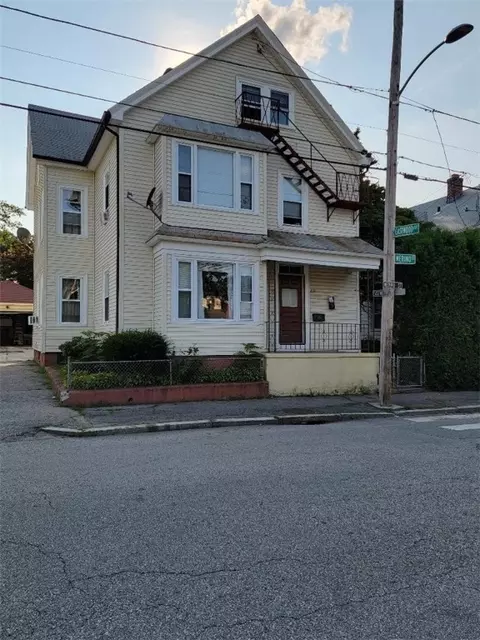 58 Merino St, Providence, RI 02909