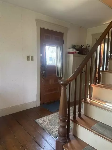 126 W School St, Woonsocket, RI 02895 photo 15