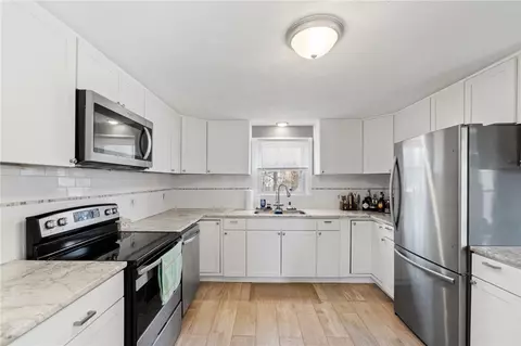 32 Lockhaven Rd, Warwick, RI 02889 photo 7