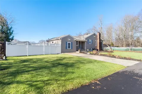 32 Lockhaven Rd, Warwick, RI 02889 photo 5