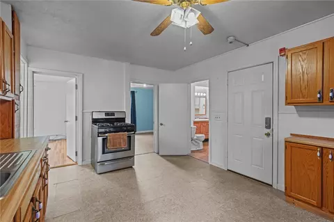 158 1st Ave, Woonsocket, RI 02895 photo 17