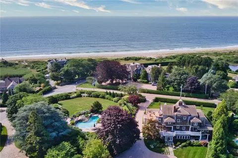 14 Ninigret Ave, Westerly, RI 02891