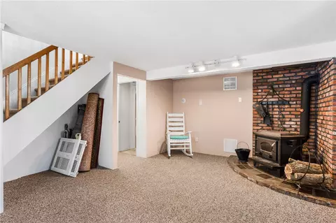 227 Bayberry Rd, Woonsocket, RI 02895 photo 22