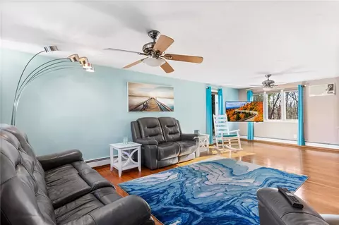 227 Bayberry Rd, Woonsocket, RI 02895 photo 4