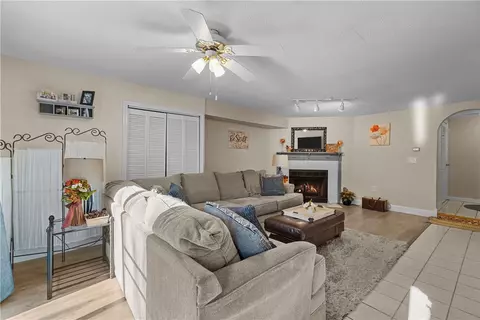 91 Sanwood Dr, Burrillville, RI 02830