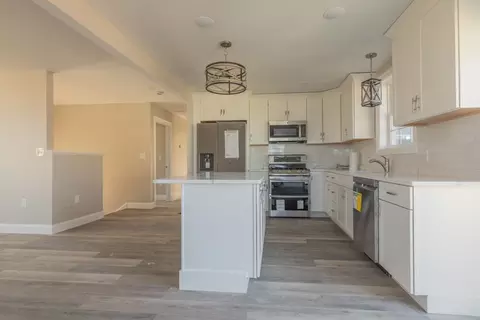 91 Ward St, Woonsocket, RI 02895 photo 5