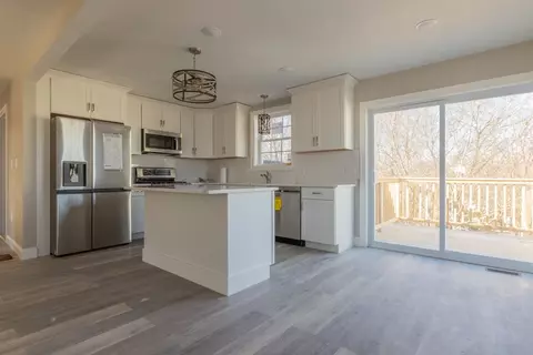 91 Ward St, Woonsocket, RI 02895 photo 4