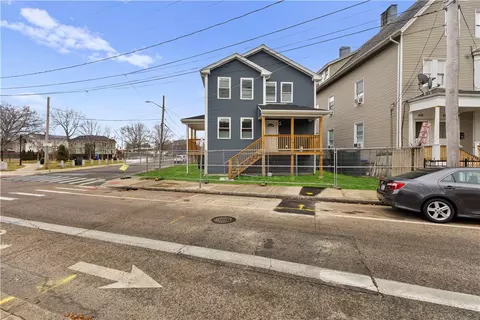 472 Friendship St, Providence, RI 02907