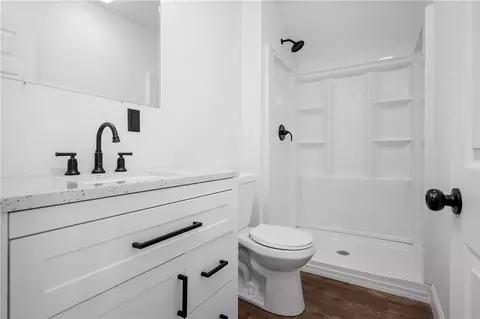 33 Gilbert St, Woonsocket, RI 02895 photo 7