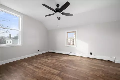 33 Gilbert St, Woonsocket, RI 02895 photo 18
