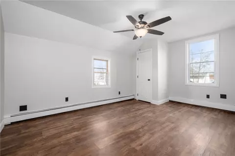33 Gilbert St, Woonsocket, RI 02895 photo 19