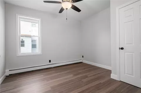 33 Gilbert St, Woonsocket, RI 02895 photo 12