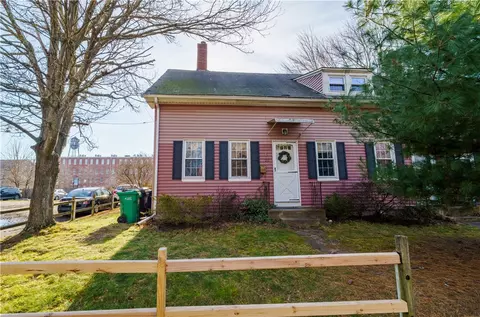 20 Reed St, Warwick, RI 02886 photo 3