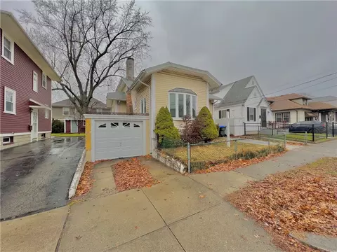 18 Delmar St, Providence, RI 02907