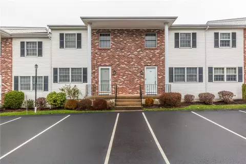 120 Scenery Ln, Johnston, RI 02919