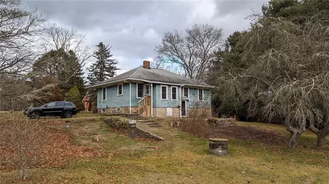 79 Potter Hill Rd, Westerly, RI 02891