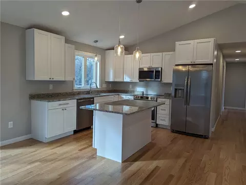 72 E Killingly Rd, Foster, RI 02825 photo 7