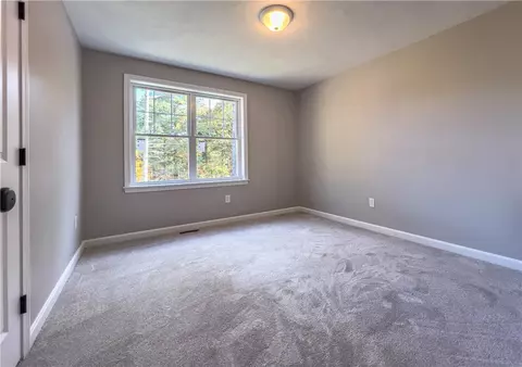 72 E Killingly Rd, Foster, RI 02825 photo 12