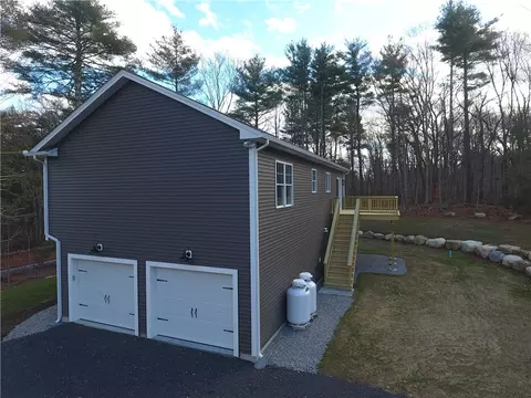 72 E Killingly Rd, Foster, RI 02825 photo 6