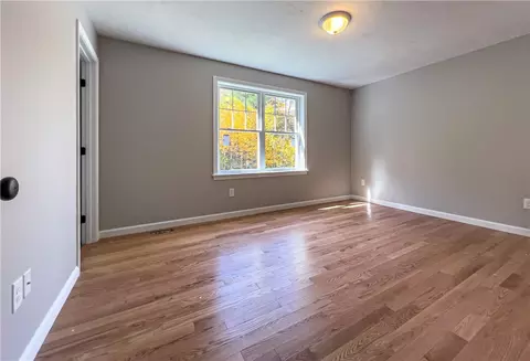 72 E Killingly Rd, Foster, RI 02825 photo 11
