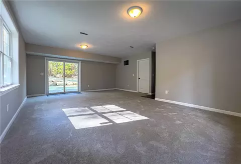 72 E Killingly Rd, Foster, RI 02825 photo 18