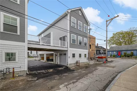 3 Nobert St, Warren, RI 02885
