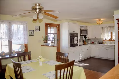 31 Verdun St, Woonsocket, RI 02895 photo 16