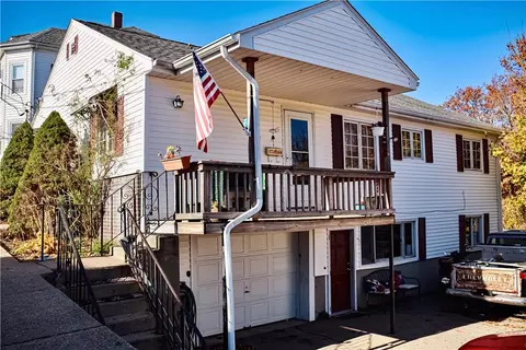 31 Verdun St, Woonsocket, RI 02895