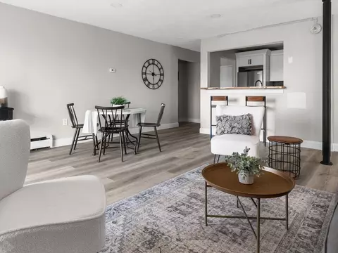 752 Quaker Ln #A112, Warwick, RI 02886