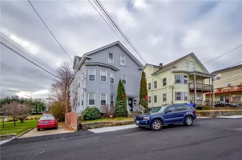 38 Gough Ave, West Warwick, RI 02893