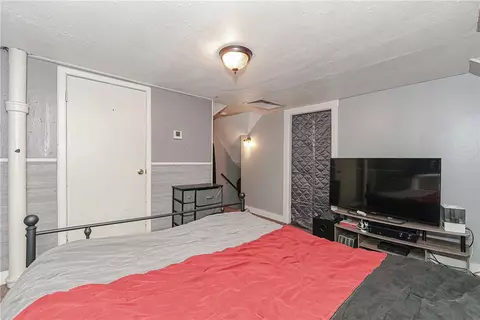 31 Wilson Ave, Woonsocket, RI 02895 photo 14