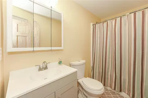 31 Wilson Ave, Woonsocket, RI 02895 photo 18