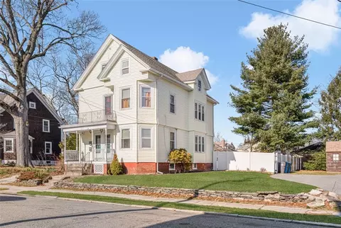 21 Blackamore Ave, Cranston, RI 02910