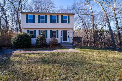 93 Pilgrim Ave, Coventry, RI 02816