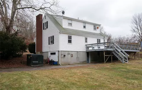 98 Ashaway Rd, Westerly, RI 02891 photo 2