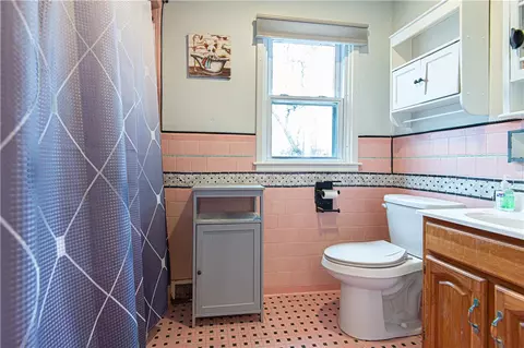 40 Dyer St, Warren, RI 02885 photo 6