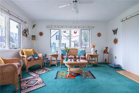 40 Dyer St, Warren, RI 02885 photo 9