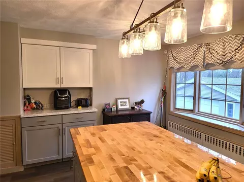 128 Winthrop St, Woonsocket, RI 02895 photo 6