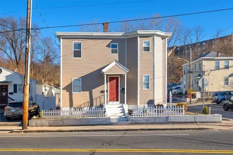 661 Manton Ave, Providence, RI 02909