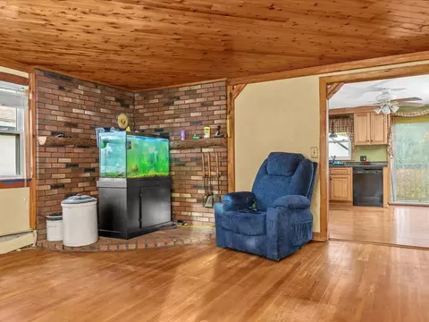 12 Vanstone Ave, Warwick, RI 02889 photo 6